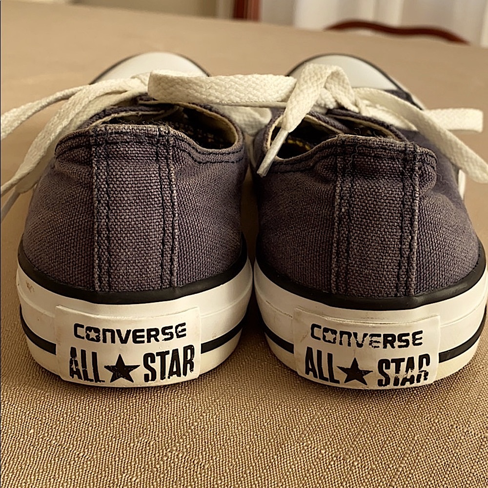 Converse, gently use low tops. - Picture 2 of 4